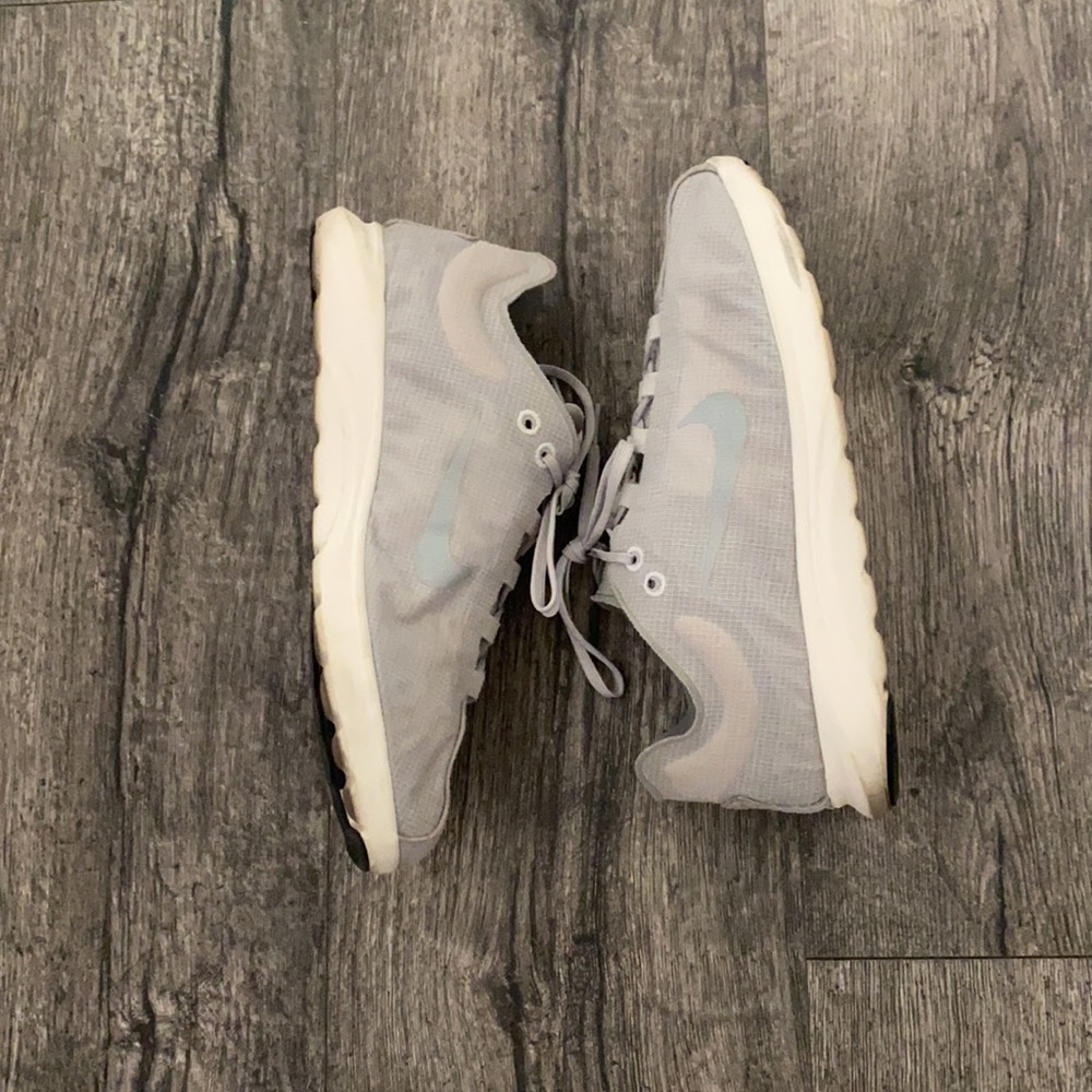 Nike gray shoes.